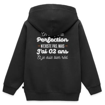 perfection 2 ans / anniversaire 2 ans / j'ai 2 ans - Sweat Premium à capuche zippé enfant bio - noir - Dos - AI Model Kid Male (0cm)