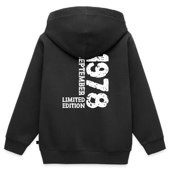 1978 September Limited Edition 45. Geburtstag Deko - Kinder Premium Organic Zip Hoodie - Schwarz - Hinten - AI Model Kid Male (0cm)
