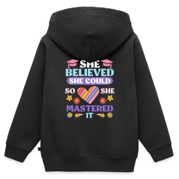 Elle a maîtrisé le Master - Sweat Premium à capuche zippé enfant bio - noir - Dos - AI Model Kid Male (0cm)