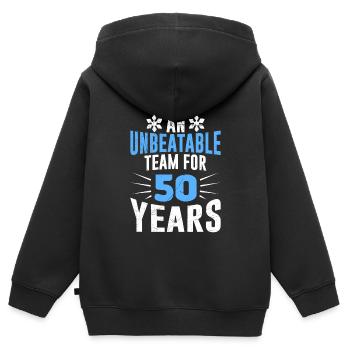 50 Jahre ein Team Goldene Hochzeit - Kinder Premium Organic Zip Hoodie - Schwarz - Hinten - AI Model Kid Male (0cm)