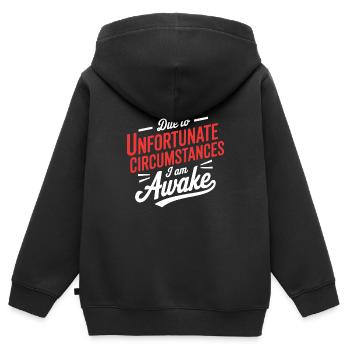 En raison de circonstances malheureuses, je suis ici - Sweat Premium à capuche zippé enfant bio - noir - Dos - AI Model Kid Male (0cm)