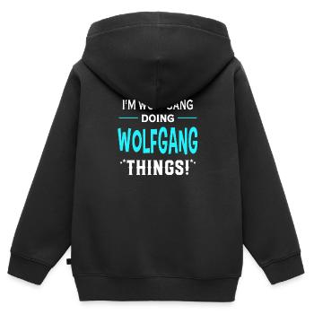 I Am Wolfgang Doing Wolfgang Things Geschenk - Kinder Premium Organic Zip Hoodie - Schwarz - Hinten - AI Model Kid Male (0cm)