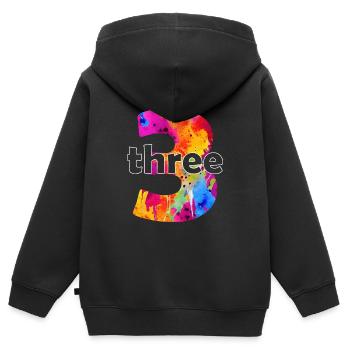 TROIS GARÇONS DE 3 ANS 3E ANNIVERSAIRE - Sweat Premium à capuche zippé enfant bio - noir - Dos - AI Model Kid Male (0cm)