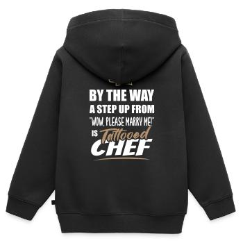Le chef tatoué est le plus attrayant - Sweat Premium à capuche zippé enfant bio - noir - Dos - AI Model Kid Male (0cm)