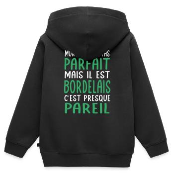 Mon papa n'est pas parfait - Bordelais - Sweat Premium à capuche zippé enfant bio - noir - Dos - AI Model Kid Male (0cm)