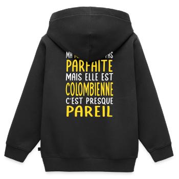 Ma maman n'est pas parfaite - Colombienne - Sweat Premium à capuche zippé enfant bio - noir - Dos - AI Model Kid Male (0cm)