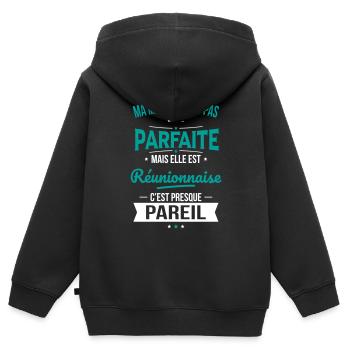 Ma maman n'est pas parfaite - Réunionnaise - Sweat Premium à capuche zippé enfant bio - noir - Dos - AI Model Kid Male (0cm)