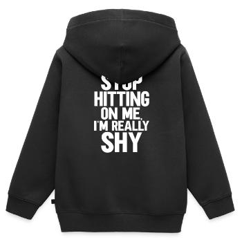Arrêtez de me draguer, je suis timide - Sweat Premium à capuche zippé enfant bio - noir - Dos - AI Model Kid Male (0cm)