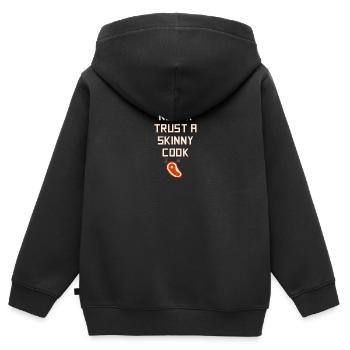 Never Trust A Skinny Cook - Kinder Premium Organic Zip Hoodie - Schwarz - Hinten - AI Model Kid Male (0cm)