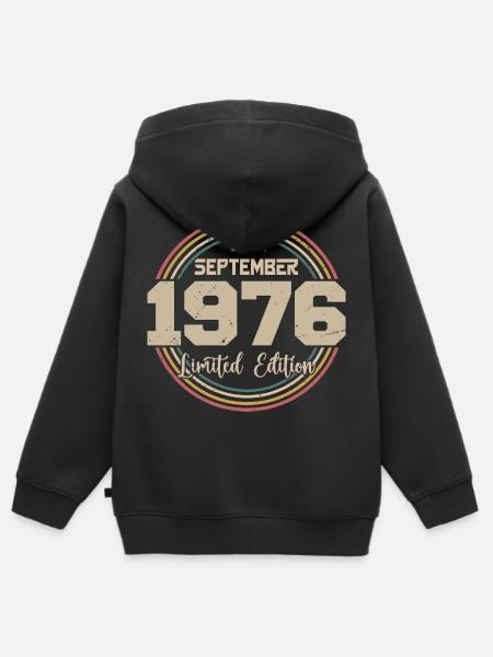 Cadeau Septembre 1976 September Birthday Gift 1976 - Hoodie Premium med dragkedja barn ekologisk - svart