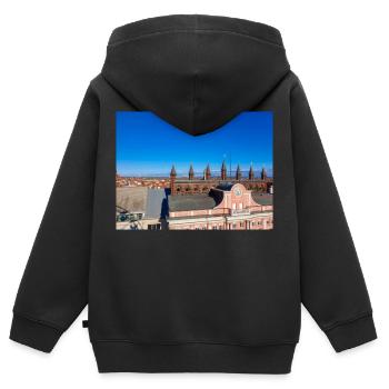 Rostocker Skyline und Altstadt hinter dem Rathaus - Kinder Premium Organic Zip Hoodie - Schwarz - Hinten - AI Model Kid Male (0cm)