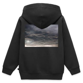 Dunkle Wolkenformationen im Sturm - Kinder Premium Organic Zip Hoodie - Schwarz - Hinten - AI Model Kid Male (0cm)