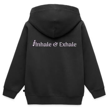 inhale & exhale - Kinder Premium Organic Zip Hoodie - Schwarz - Hinten - AI Model Kid Male (0cm)