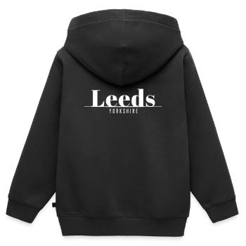 Leeds | Yorkshire - Kinder Premium Organic Zip Hoodie - Schwarz - Hinten - AI Model Kid Male (0cm)