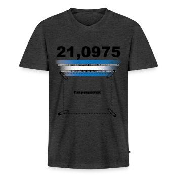 21.0975 half marathon - Men's Premium Organic T-shirt with V-neck - heather anthracite - Front - Nico (187cm)