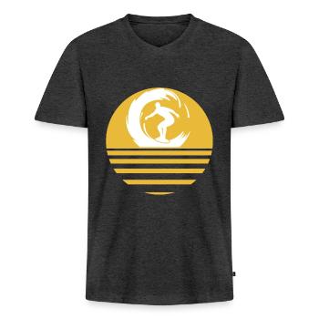 Surfen Surfer Surf Sonne - Männer Premium Bio T-Shirt mit V-Ausschnitt - Anthrazit meliert - Vorne - Nico (187cm)