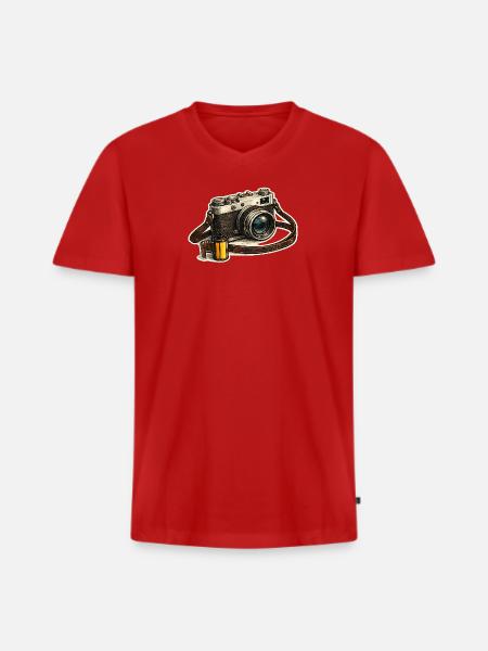 Vintage camera with film roll - Men's Premium Organic T-shirt with V-neck - red