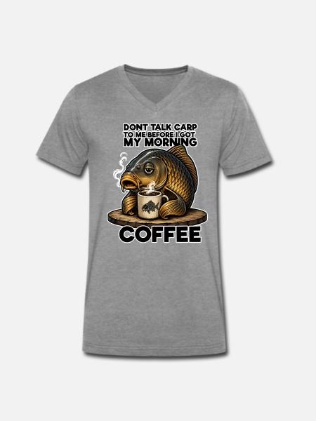 Morgenkaffee, Karpfenangeln, Humor - Männer Premium Bio T-Shirt mit V-Ausschnitt - Dunkelgrau meliert