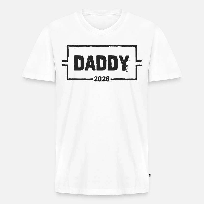 DADDY 2026 Stolzer werdender Vater - Männer Premium Bio T-Shirt mit V-Ausschnitt - Weiß