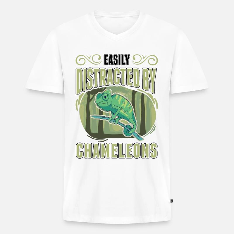 Easily distracted by Chameleons Chamäleon - Männer Premium Bio T-Shirt mit V-Ausschnitt - Weiß