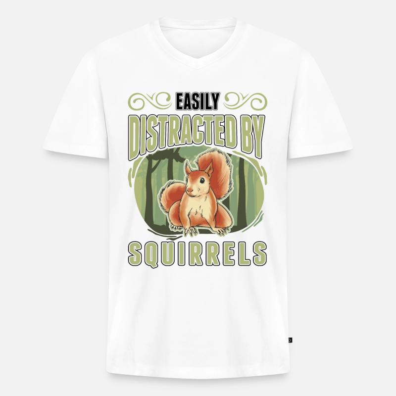 Easily distracted by Squirrels Eichhörnchen - Männer Premium Bio T-Shirt mit V-Ausschnitt - Weiß