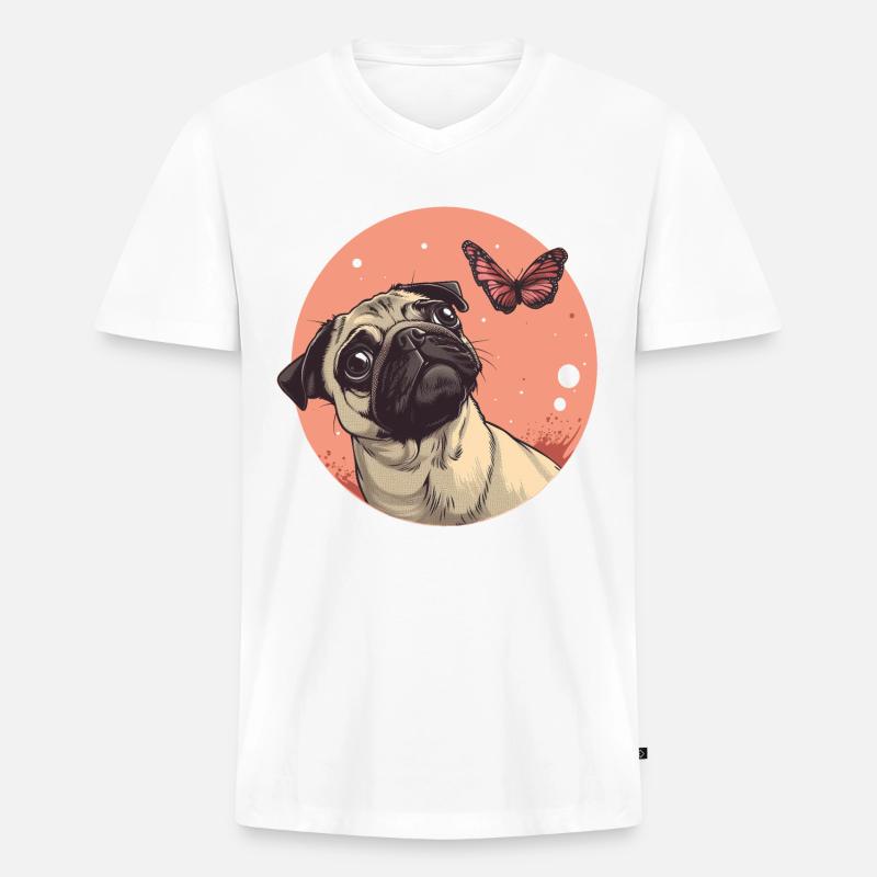 Mops mit Schmetterling - Männer Premium Bio T-Shirt mit V-Ausschnitt - Weiß