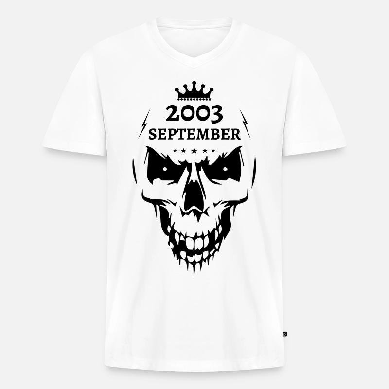 September 2003 Totenkopf - Männer Premium Bio T-Shirt mit V-Ausschnitt - Weiß