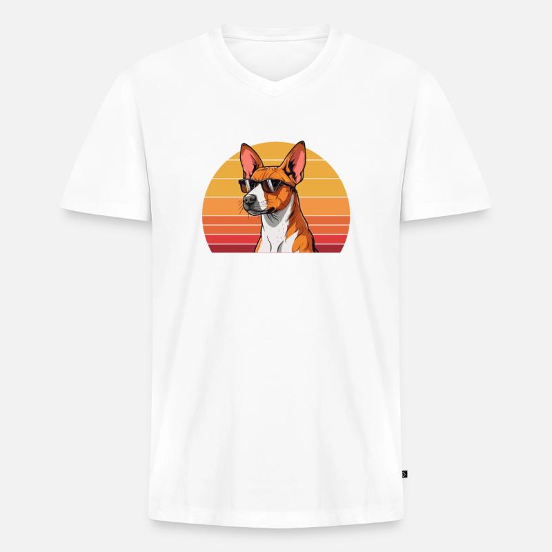basenji mom, basenji - Männer Premium Bio T-Shirt mit V-Ausschnitt - undefined