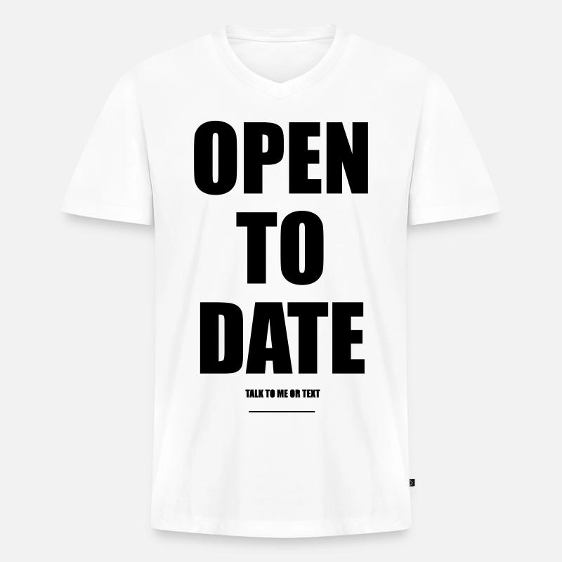 Open To Date – Wear Words - Männer Premium Bio T-Shirt mit V-Ausschnitt - Weiß
