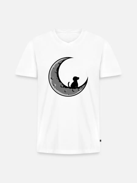 Dog sits on moon - Men's Premium Organic T-shirt with V-neck - white