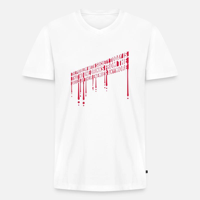 drinks from enemies skulls - Männer Premium Bio T-Shirt mit V-Ausschnitt - Weiß