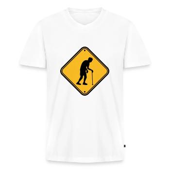 Achtung Altenheim Schild - Männer Premium Bio T-Shirt mit V-Ausschnitt - Weiß - Vorne - Nico (187cm)