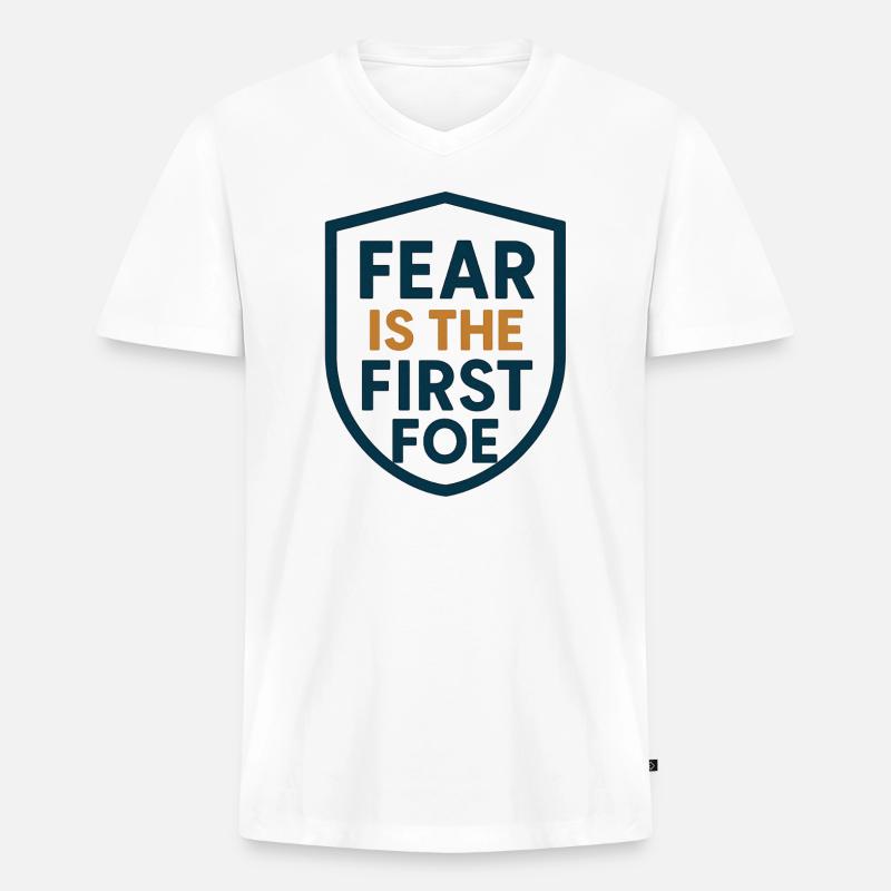 Furcht ist das erste Feindschild-Design - Männer Premium Bio T-Shirt mit V-Ausschnitt - Weiß