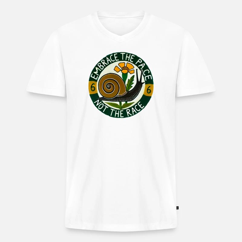 Umarme die langsame Schnecke - Männer Premium Bio T-Shirt mit V-Ausschnitt - Weiß
