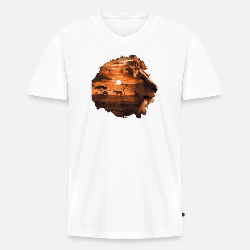 Löwe Savanne Sunset Double Exposure Design - Männer Premium Bio T-Shirt mit V-Ausschnitt - Weiß