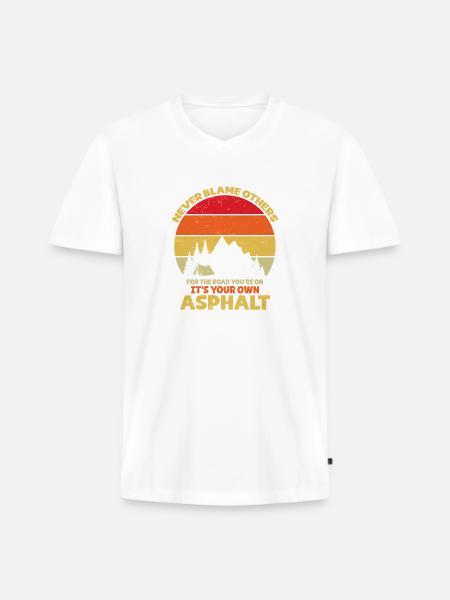 Camping Scouts Bergwanderung Waldcamper - Männer Premium Bio T-Shirt mit V-Ausschnitt - Weiß