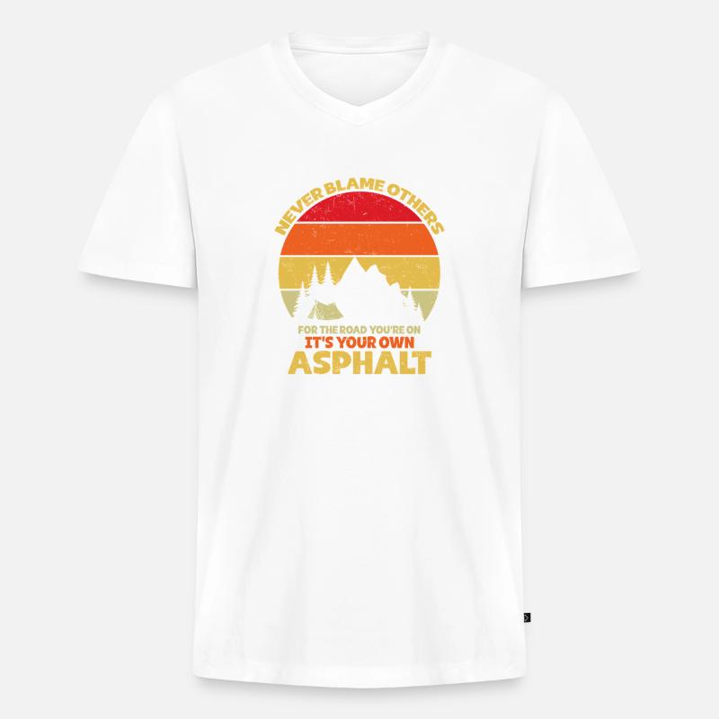 Camping Scouts Bergwanderung Waldcamper - Männer Premium Bio T-Shirt mit V-Ausschnitt - Weiß