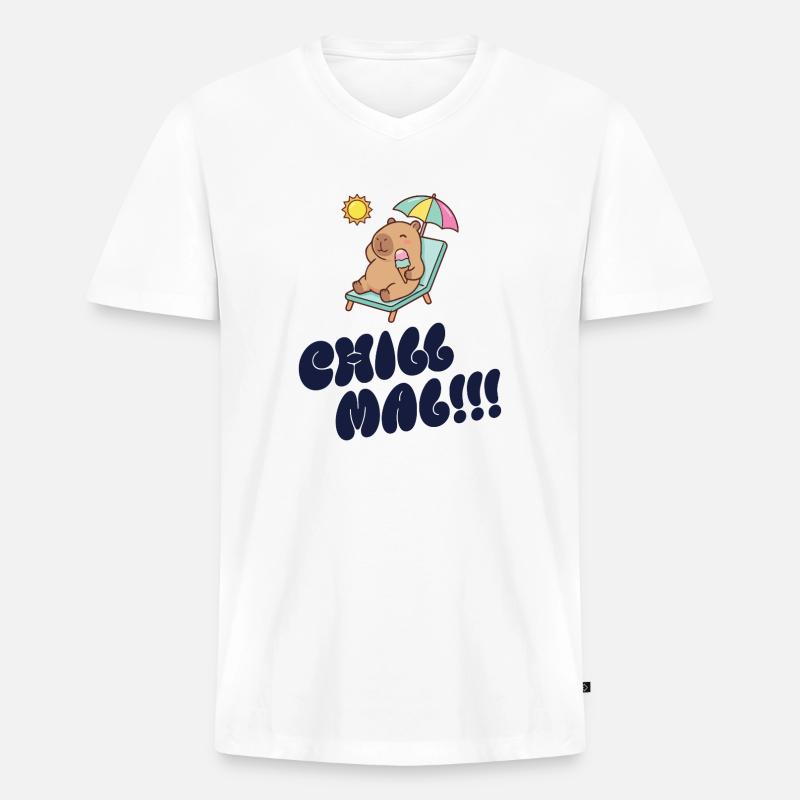 Sonnenbär am Strand mit Eis - Männer Premium Bio T-Shirt mit V-Ausschnitt - Weiß
