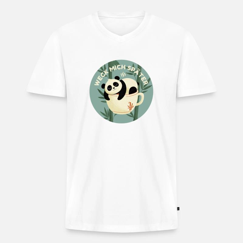 Verträumter Panda - Männer Premium Bio T-Shirt mit V-Ausschnitt - Weiß