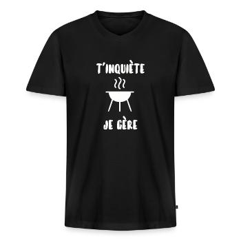 T’inquiète je gère - T-shirt encolure en V Premium bio Homme - noir - Devant - Nico (187cm)