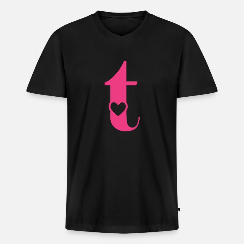 Buchstabe t Anfangsbuchstabe mit Herz - Männer Premium Bio T-Shirt mit V-Ausschnitt - Schwarz