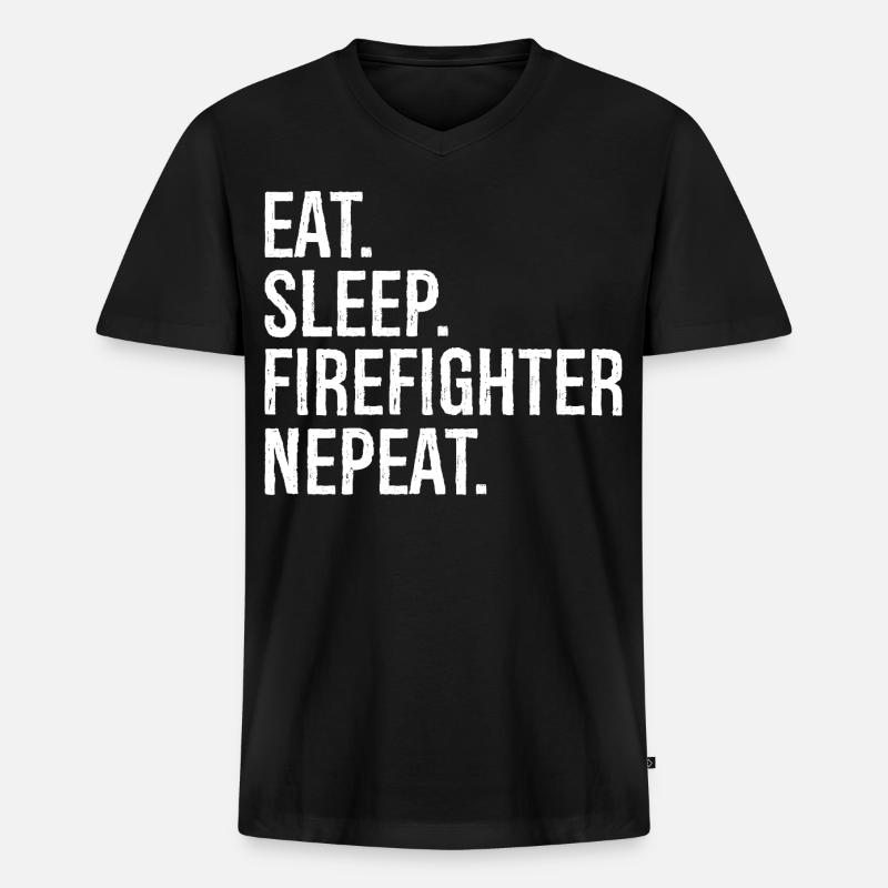 eat sleep firefighter nepeat - Männer Premium Bio T-Shirt mit V-Ausschnitt - Schwarz