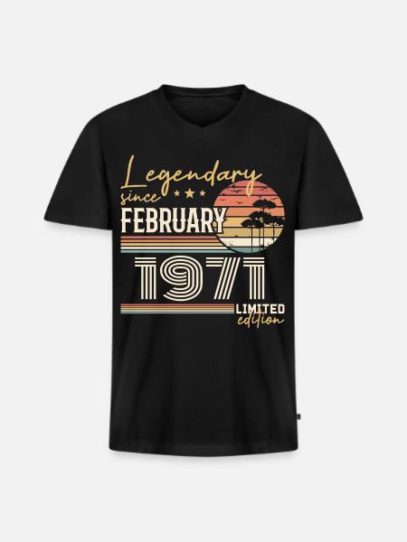February 1971 Anniversary 1971 Legends February - Men's Premium Organic T-shirt with V-neck - black