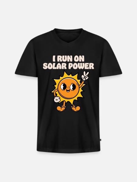 Ich fahre mit Solarenergie - Männer Premium Bio T-Shirt mit V-Ausschnitt - Schwarz