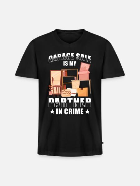 Garage sale slogan - Men's Premium Organic T-shirt with V-neck - black