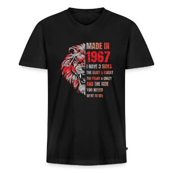 1967 Birthday Lion made in - Men's Premium Organic T-shirt with V-neck - black - Front - Nico (187cm)