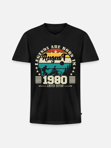 August 1980. Birthday gift August 1980. August - Men's Premium Organic T-shirt with V-neck - black