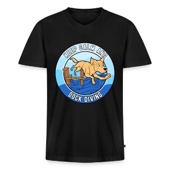 Keep Calm And Dock Diving - Männer Premium Bio T-Shirt mit V-Ausschnitt - Schwarz - Vorne - Nico (187cm)