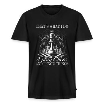 Échecs - Joueur d’échecs - T-shirt encolure en V Premium bio Homme - noir - Devant - Nico (187cm)