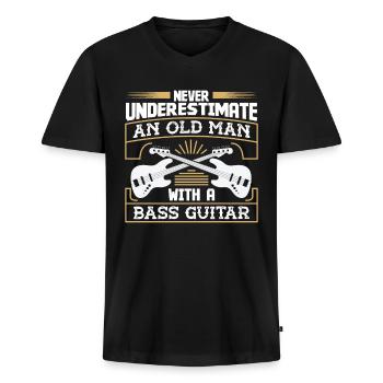 Never underestimate an old Man with a - Männer Premium Bio T-Shirt mit V-Ausschnitt - Schwarz - Vorne - Nico (187cm)